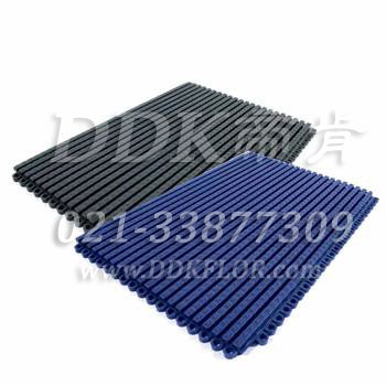 灰色和藍(lán)色各一樣板圖片,帝肯(DDK)_9900_337（浴室地面防滑材料） 效果圖，工業(yè)用格柵地墊,浴室pvc格柵地板,柵格地墊,排水地墊,pvc防水地墊,塑膠透水地板,衛(wèi)生間地板隔水墊,衛(wèi)生間地墊,衛(wèi)浴防滑墊,衛(wèi)生間防水地墊,衛(wèi)生間防滑地墊,衛(wèi)生間防滑墊,衛(wèi)生間地膠,漏水地墊,漏水地膠,排水防滑墊,排水地板,疏水墊,疏水板,疏水磚,疏水防滑地墊,疏水防滑墊,耐油耐水地墊,漏水防滑墊,疏水地墊,疏水地毯,疏水地席,浴室防滑疏水磚,透水地墊,透水地板膠墊,透水防滑塑膠地墊,防水地墊,防水地毯,防水地膠墊,防水墊,防水防滑墊,防滑隔水墊,隔水地墊,隔水地板,隔水材料,泄水型地板磚,PVC拼接地墊,塑料拼接地板,拼接式防滑墊,拼接式地墊,拼裝地墊,拼裝地膠,防滑拼墊,泳池地膠,泳池防滑地墊,泳池防滑地毯,洗手間地墊,洗手間防滑地毯,洗手間防滑墊,洗浴防滑墊,洗澡間防滑墊,游泳池地墊,游泳池防滑地膠,游泳池防滑墊,游泳館防滑墊,浴池防滑地墊,浴池防滑墊,浴室防滑地墊,浴室防滑地磚,浴室防滑地膠,浴室防滑墊,浴室地墊,浴室地板,浴室地板磚,浴室地毯,浴室地磚,浴室墊,淋浴房防滑墊