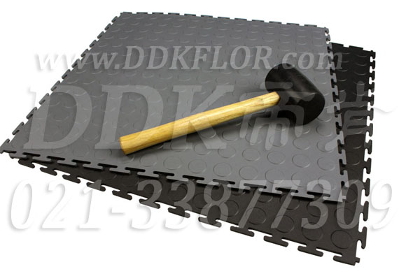 【工業(yè)用敲打式鎖扣裝地板】什么是敲打式工業(yè)用鎖扣裝地板？