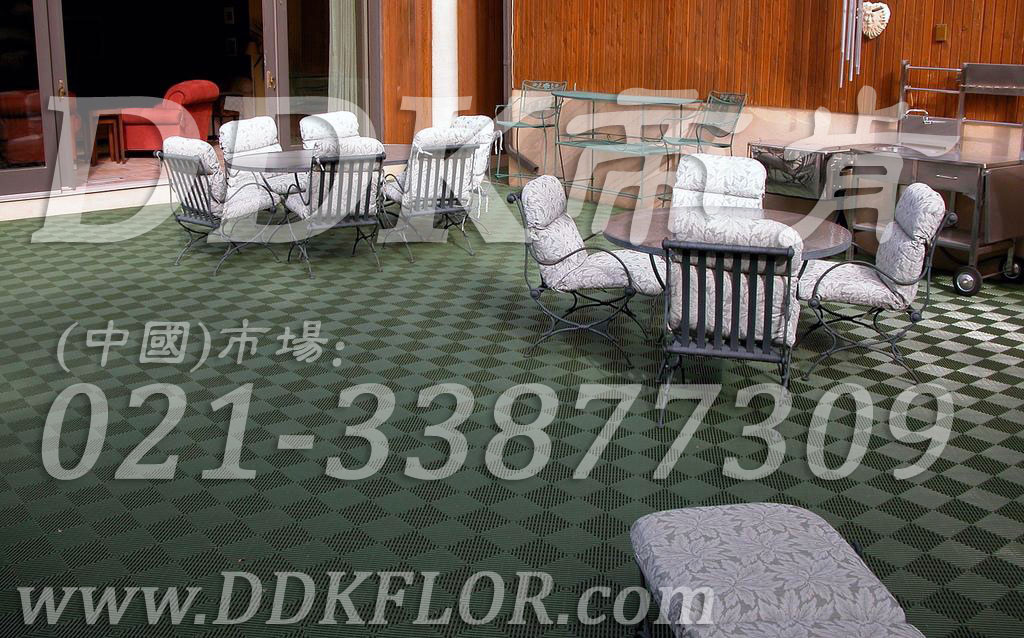 綠色_戶外花園休閑區(qū)地面鋪設(shè)材料樣板圖片,帝肯(DDK)_8100_T550（室外花園地面材料）效果圖，戶外地磚,戶外地板,戶外花園地磚,pvc戶外地板,塑料戶外地板,幼兒園戶外地墊,幼兒園戶外地板,戶外地墊,戶外地毯,戶外地膠,戶外塑料地板,戶外塑膠地毯,戶外花園地板,戶外草坪地墊,戶外防滑墊,花園戶外地板,陽臺(tái)戶外地板,入戶花園地板,入戶花園地面,室外花園地磚,花園地板磚,露臺(tái)花園裝修,室外地板膠,室外地磚,室外地膠,室外塑料地板,室外塑膠地板,室外鏤空拼裝地板,室外防水地板,室外防滑地墊,室外生態(tài)地板,室外環(huán)保地板,室外防腐地板,室外陽臺(tái)地板,室外陽臺(tái)磚,室外露臺(tái)地磚,室外露臺(tái)裝修,幼兒園室外地膠