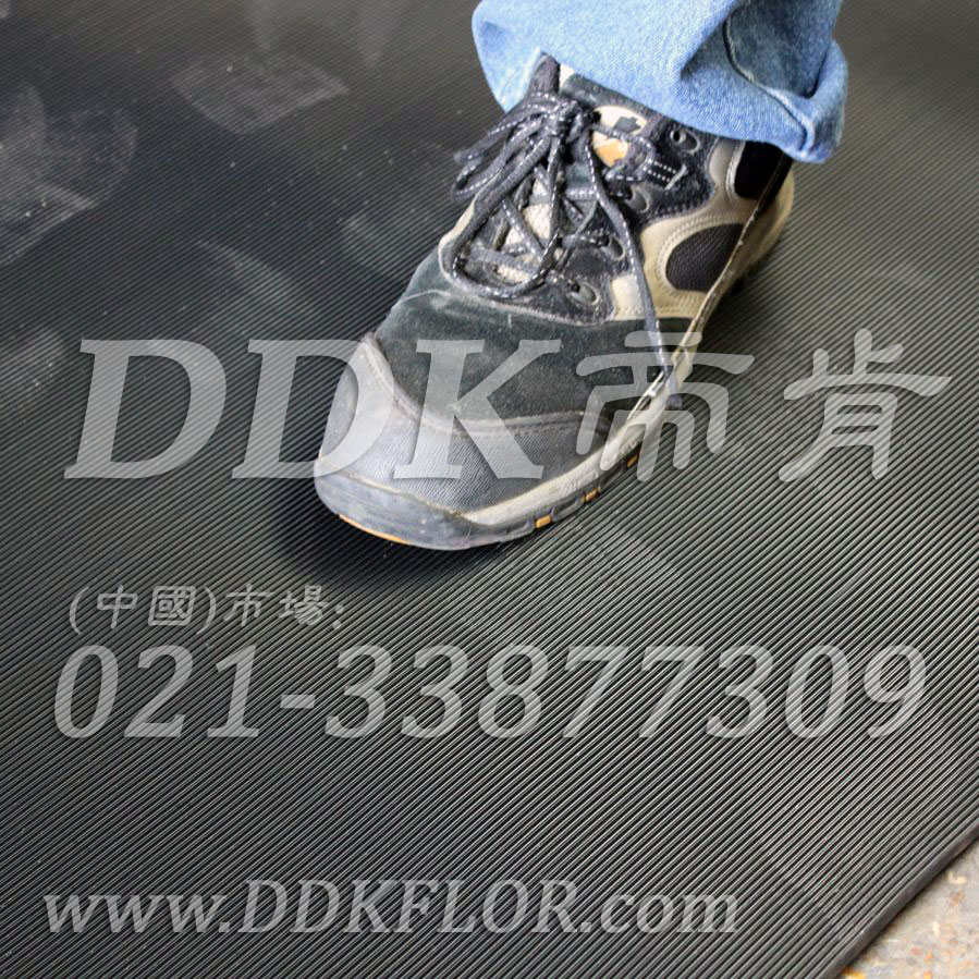 帝肯（DDK）_S450_9979走道地毯、工業(yè)地毯、工廠通道地毯、車間地毯、流水線地墊、倉庫地板、廠房地膠、抗疲勞地毯、防滑地毯、安全地毯、過道地毯