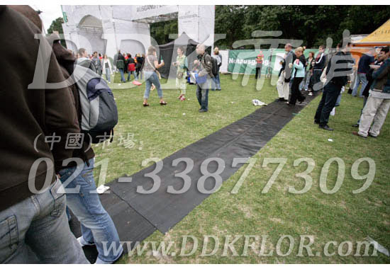 黑色戶外走道防滑地毯卷材(7)樣板圖片,帝肯(DDK)_S450_660(室外地面防滑地毯材料)效果圖 黑色戶外走道防滑地毯卷材(7)樣板圖片,帝肯(DDK)_S450_660(室外地面防滑地毯材料)效果圖,室外地墊,室外地板膠,室外地板革,室外地毯,室外地膠,室外塑料地毯,室外塑膠地板,室外橡膠地板,室外防水地板,室外防滑地墊,室外防滑地毯,室外防滑墊,彈性地膠,戶外地膠,戶外地毯,戶外地墊,戶外綠色地毯,戶外塑膠地毯,地膠,走道地墊,走道地毯,走道墊,通道地毯,過道地毯,過道防滑墊,橡膠防滑地毯,防滑地毯,塑料防滑地毯