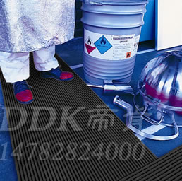 帝肯(DDK)_1900_9979車間地膠墊,車間地毯,車間塑料防滑墊,車間塑膠地板,工業(yè)地墊,工業(yè)地板膠,工業(yè)地板革,工業(yè)地毯,工業(yè)地膠,工業(yè)塑料地毯,工業(yè)塑膠地板,工業(yè)抗疲勞地墊,工業(yè)抗疲勞防滑墊,工業(yè)橡膠地板,工業(yè)用格柵地墊,工業(yè)耐油地墊,工業(yè)走道地墊,工業(yè)防滑地墊,工業(yè)防滑地毯,