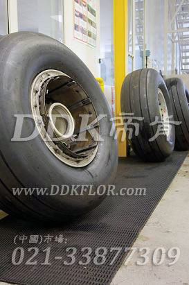 帝肯(DDK)_9900_9979耐壓地板,耐壓耐磨地毯,耐重壓地墊,工業(yè)用格柵地墊,柵格地墊,耐油地墊,耐油膠墊,耐重壓地板,抗壓地墊,抗壓地板,pvc承重地板,車間防滑地墊,車間防滑墊,車間防砸地板,工廠防滑地墊,工廠防滑墊,耐油防滑地墊,耐油防滑墊,耐油耐水地墊,重型防滑耐油墊,工業(yè)耐油地墊,            