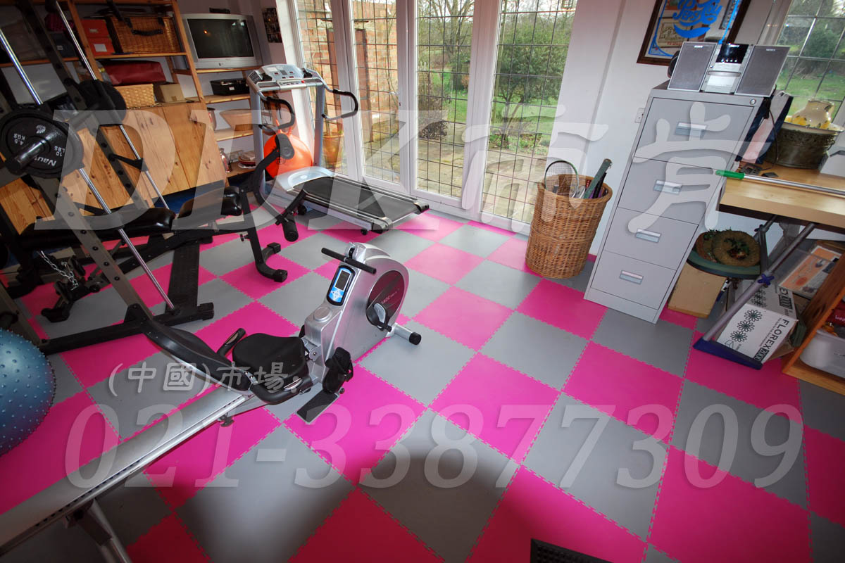 帝肯(DDK)_2000_3020（健身房器器械區(qū)地面鋪裝材料）健身房pvc塑膠地板,健身房地墊,健身房地板,健身房地板膠,健身房地毯,健身房地膠,健身房橡膠地板,健身房防震地墊,運(yùn)動(dòng)地墊,運(yùn)動(dòng)地板,運(yùn)動(dòng)地膠,