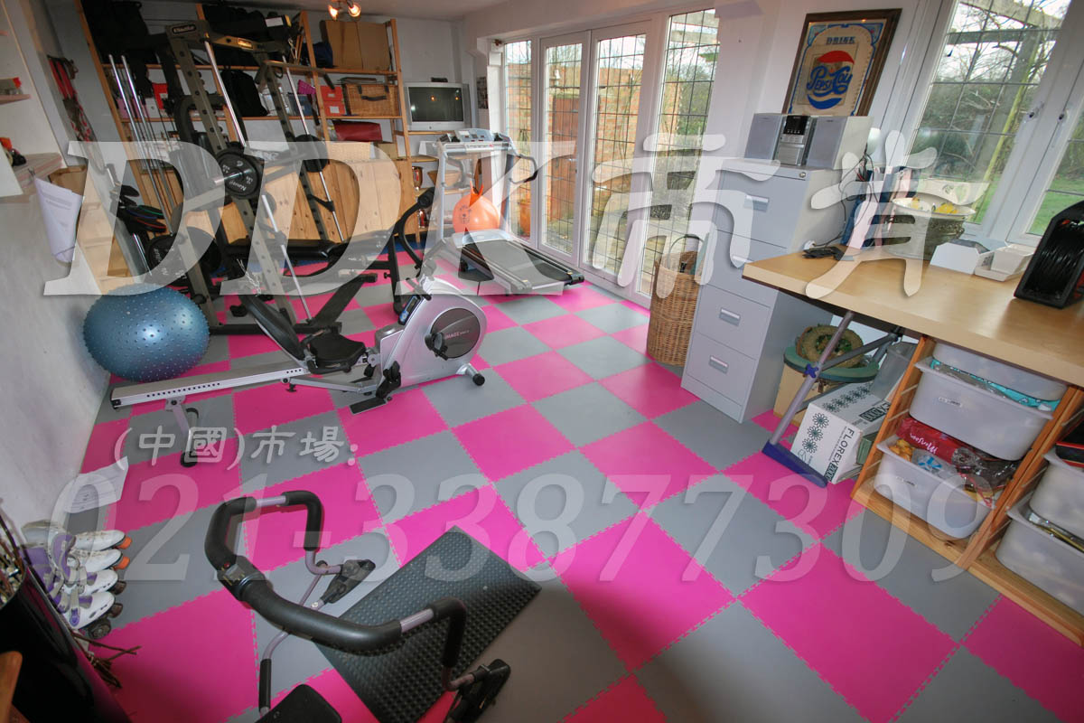 帝肯(DDK)_2000_3020（健身房器器械區(qū)地面鋪裝材料）健身房pvc塑膠地板,健身房地墊,健身房地板,健身房地板膠,健身房地毯,健身房地膠,健身房橡膠地板,健身房防震地墊,運(yùn)動(dòng)地墊,運(yùn)動(dòng)地板,運(yùn)動(dòng)地膠,