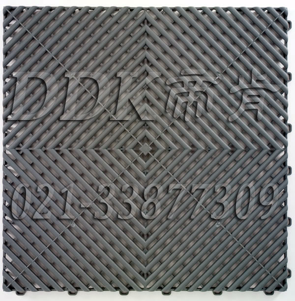 錫灰色回字條紋網(wǎng)格板(4)樣板圖片,帝肯(DDK)_8100(Besen|貝森)效果圖, 錫灰色回字條紋網(wǎng)格板(4)樣板圖片,帝肯(DDK)_8100(Besen|貝森)效果圖,塑料網(wǎng)格扳,塑料防滑網(wǎng)格墊,塑料網(wǎng)格防滑地墊,網(wǎng)格塑料墊,網(wǎng)格塑料地板墊,網(wǎng)格地板,網(wǎng)格地墊,網(wǎng)格防滑墊,網(wǎng)孔地墊,防滑塑料網(wǎng)格,pvc防水地墊,z字型疏水墊,塑膠透水地板,室外防滑透水墊,排水地墊,排水地板,排水防滑墊,泄水型地板磚,漏水地墊,漏水地膠,疏水地毯,疏水地席,疏水地墊,疏水防滑墊,疏水防滑地墊,疏水磚,疏水板,疏水墊,耐油耐水地墊,透水地墊,茶水間防滑地墊,防水地毯,防水地膠墊,防水墊,防水防滑墊,防水地墊,隔水地墊,防滑隔水墊,隔水地板,隔水材料,活動(dòng)地板,漏水防滑墊,漏水橡膠墊,PVC拼接地墊,塑料拼裝地板,塑料拼接地板,室外拼接地墊,室外鏤空拼裝地板,拼裝地墊,拼接式防滑墊,拼接式地墊,拼接地板,拼裝地板,拼裝地膠,防滑拼墊,組合式地墊,模塊地墊,模塊地板