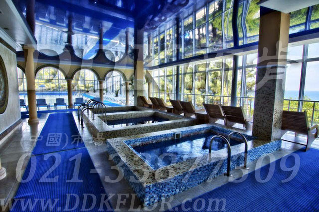 牛津藍(lán)色_桑拿休閑池邊防滑鋪地材料(5)樣板圖片,帝肯(DDK)_8200_337效果圖 牛津藍(lán)色_桑拿休閑池邊防滑鋪地材料(5)樣板圖片,帝肯(DDK)_8200_337效果圖,衛(wèi)浴防滑墊,洗浴防滑墊,洗澡間防滑墊,浴室pvc格柵地板,浴室地墊,浴室地板,浴室地板磚,浴室地毯,浴室地磚,浴室地膠,浴室墊,浴室防滑地墊,浴室防滑地板,浴室防滑地磚,浴室防滑地膠,浴室防滑墊,浴室防滑疏水磚,浴池防滑地墊,浴池防滑墊,淋浴房防滑墊