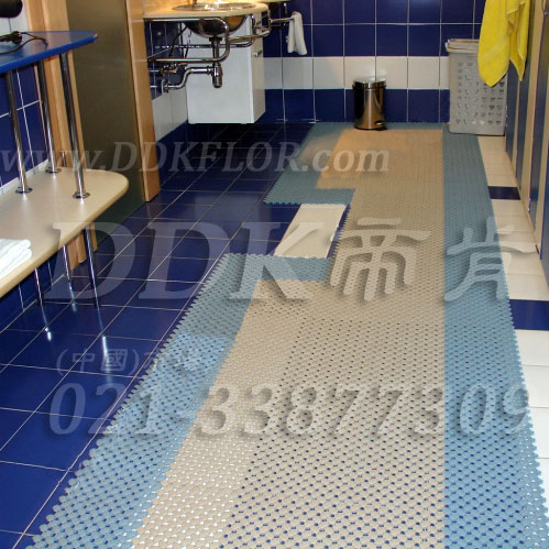 水蘭色加白色_桑拿休閑池邊防滑鋪地材料(9)樣板圖片,帝肯(DDK)_8200_337效果圖 水蘭色加白色_桑拿休閑池邊防滑鋪地材料(9)樣板圖片,帝肯(DDK)_8200_337效果圖,衛(wèi)浴防滑墊,洗浴防滑墊,洗澡間防滑墊,浴室pvc格柵地板,浴室地墊,浴室地板,浴室地板磚,浴室地毯,浴室地磚,浴室地膠,浴室墊,浴室防滑地墊,浴室防滑地板,浴室防滑地磚,浴室防滑地膠,浴室防滑墊,浴室防滑疏水磚,浴池防滑地墊,浴池防滑墊,淋浴房防滑墊