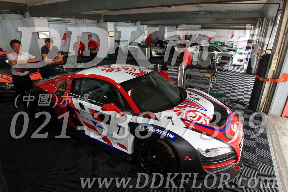 米其林車隊維護房地面專用地板材料樣板圖片,帝肯(DDK)_8100_6008（賽車P房帳篷地板）效果圖，帳篷地膠