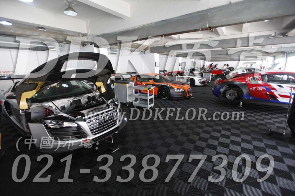 8-F1珠海站汽車維護區(qū)專用黑色抗壓地板樣板圖片,帝肯(DDK)_8100_6008（賽車P房帳篷地板）效果圖，帳篷地膠