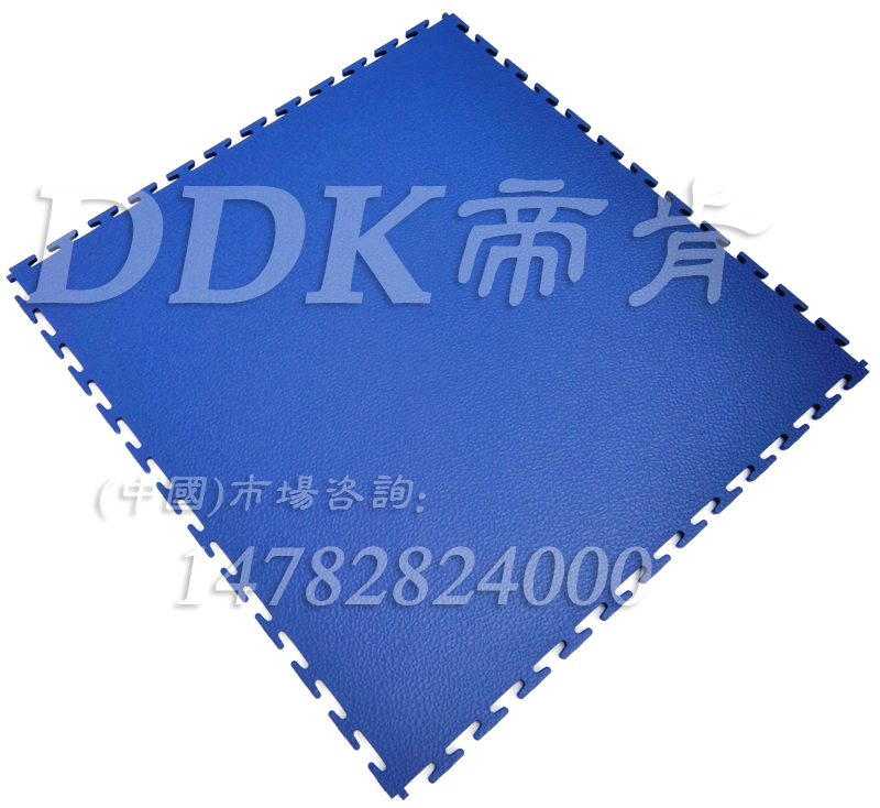 【連鎖型地板】15英寸平板蛇皮紋連鎖型防滑耐磨地板_藍(lán)色定制款樣板圖片,帝肯(DDK)_2000（PG|派奇）效果圖,pvc塑膠鎖扣地板,鎖扣pvc地板,鎖扣塑膠地板,鎖扣地墊,塑料拼接地板,可拼接展會(huì)塑膠地板,塑料拼裝地板,拼接地板,拼裝地墊,拼裝地板,拼裝地膠,拼接式防滑墊,拼接式地墊,PVC拼接地墊