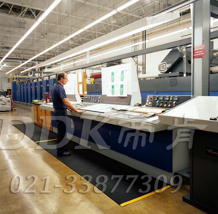 帝肯(DDK)_F100（SOF|索法）抗疲勞腳墊,疏水型抗疲勞地墊,經(jīng)濟型抗疲勞地墊,防疲勞腳墊,防疲勞墊,防疲勞地膠,橡膠防滑地毯,